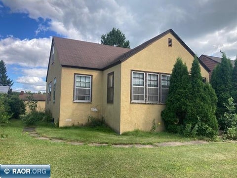 Photo of 626 1st St, Nashwauk, MN 55719 (MLS # 150595)
