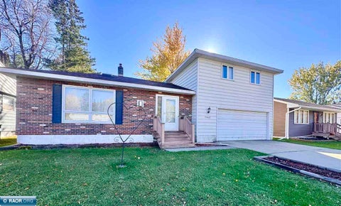 Photo of 5462 Garden Dr N, Mt Iron, MN 55768 (MLS # 150842)
