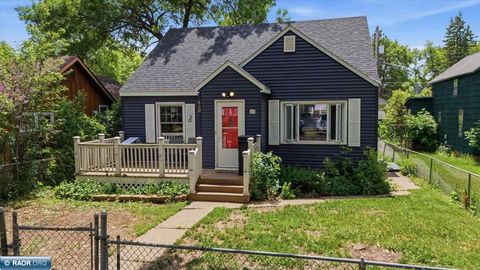 Photo of 920 16th St N ST, Virginia, MN 55792 (MLS # 150162)