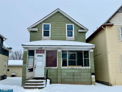 Photo of 922 S 5th Ave, Virginia, MN 55792 (MLS # 149456)