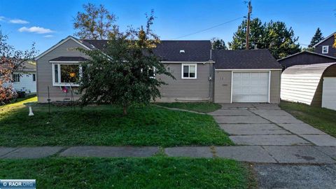 Photo of 1123 Adams Avenue, Eveleth, MN 55734 (MLS # 149158)