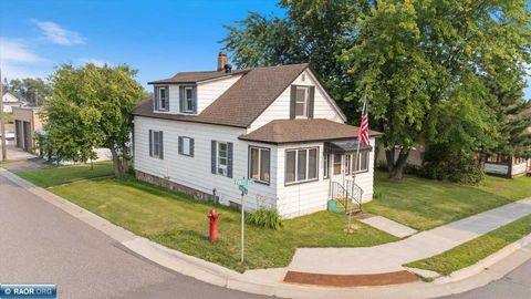 Photo of 2 1st St, Nashwauk, MN 55769 (MLS # 148800)