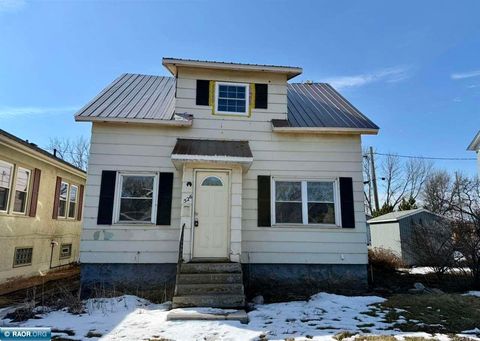 Photo of 526 12th St S St, Virginia, MN 55792 (MLS # 149745)