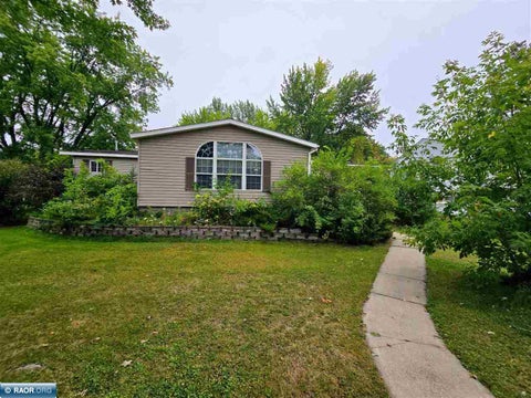 Photo of 204 Congdon Ave, Coleraine, MN 55722 (MLS # 150655)