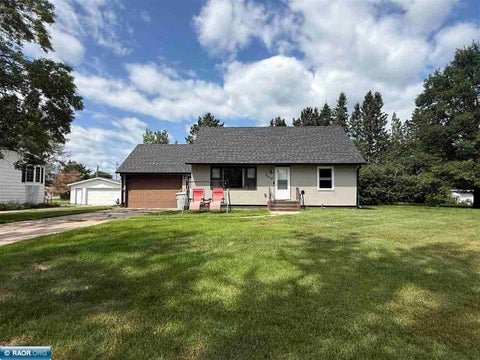Photo of 8 13th Street NW, Chisholm, MN 55719 (MLS # 150390)