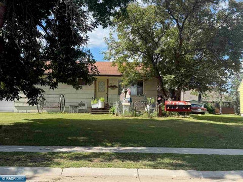 Photo of 207 Wyandotte Rd, Hoyt Lakes, MN 55750 (MLS # 150303)