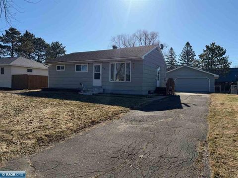 Photo of 316 Kent Rd, Hoyt Lakes, MN 55750 (MLS # 149719)
