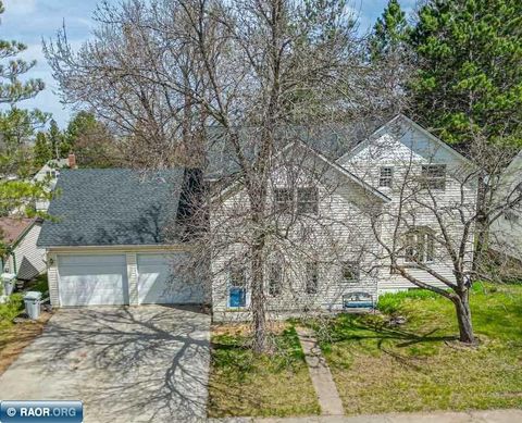 Photo of 324 NE 8th Street, Chisholm, MN 55719 (MLS # 150021)