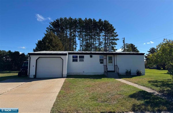 15 HEMLOCK CIR, BABBITT, MN 55706 - Image aff877abd387efedcadae3ef52d29f4e/383553304