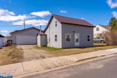 Photo of 25 4th Avenue, Soudan, MN 55782 (MLS # 149261) Photo of 25 4th Avenue, Soudan, MN 55782 (MLS # 149261)