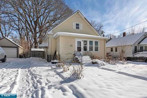 Photo of 604 Ulstad Avenue, Albert Lea, MN 56007 (MLS # 149364)