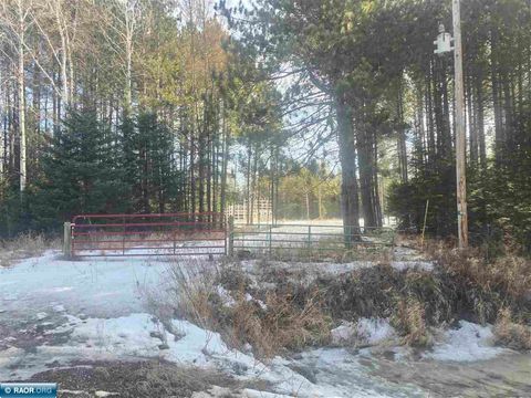 Photo of 4294 Clyde Rd, Eveleth, MN 55734 (MLS # 149645)