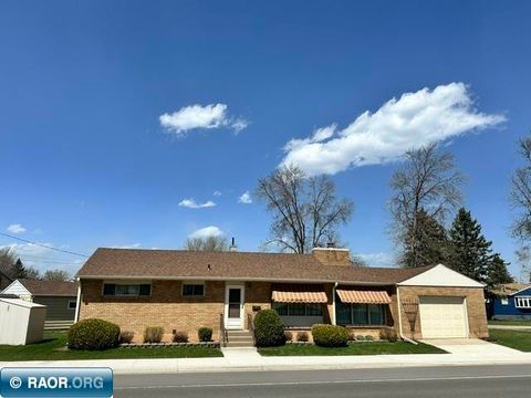 Photo of 1102 S 12th St, Virginia, MN 55792 (MLS # 149568)