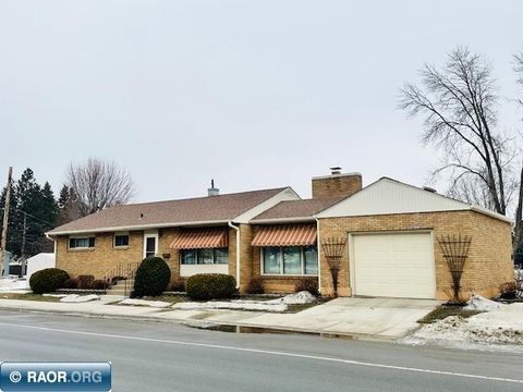 Photo of 1102 12th St, Virginia, MN 55792 (MLS # 149568)