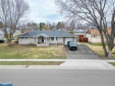 Photo of 203 Wyandotte Rd, Hoyt Lakes, MN 55750 (MLS # 149571)