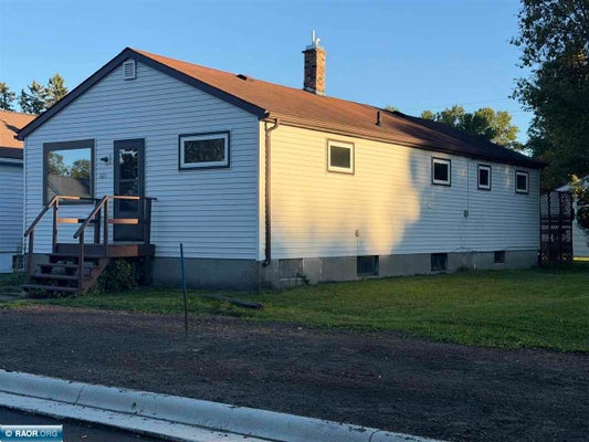 421 9TH ST, INTERNATIONAL FALLS, MN 56649 - Image c3cfabc8f261bbf0125d9c883f162cd1/1285071008