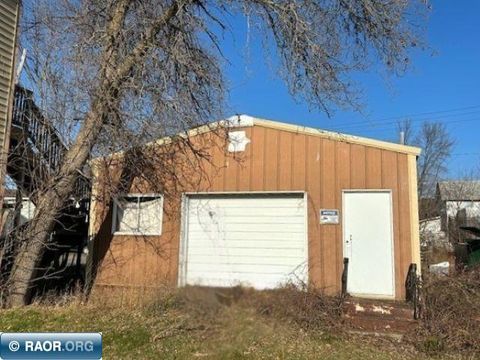 Photo of 215 Central Ave, Nashwauk, MN 55769 (MLS # 149337)