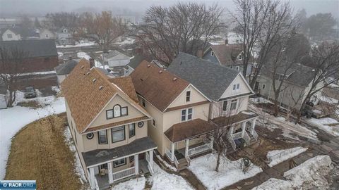 Photo of 2424 2nd St, Duluth, MN 55806 (MLS # 149622)