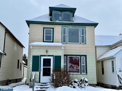Photo of 208 5th St S St, Virginia, MN 55792 (MLS # 149470)