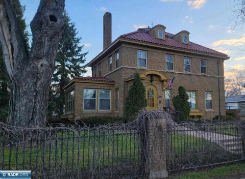 Photo of 1001 E Howard Street, HIBBING, MN 55746 (MLS # 150285)