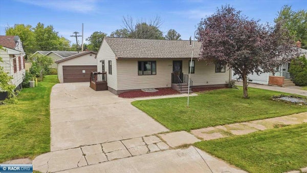 3115 OUTER DR, HIBBING, MN 55746 - Image e04acebca96f253954421726a89fa4c5/803030833