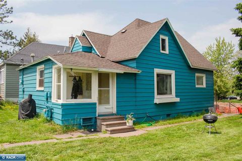 Photo of 528 5th Avenue, Two Harbors, MN 55616 (MLS # 148525)