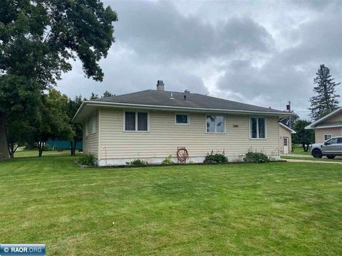 Photo of 228 Elmwood Rd, Hoyt Lakes, MN 55750 (MLS # 149758)
