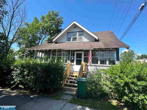 Photo of 215 Grant St, Buhl, MN 55713 (MLS # 150322)