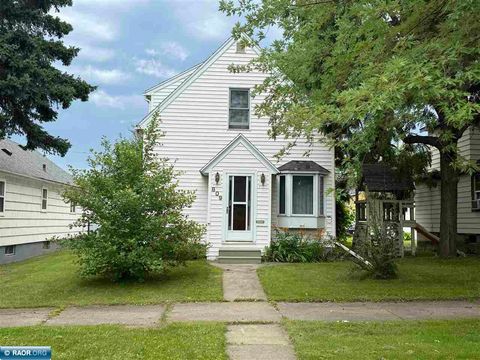 Photo of 809 16th Street N St, Virginia, MN 55792 (MLS # 148833)