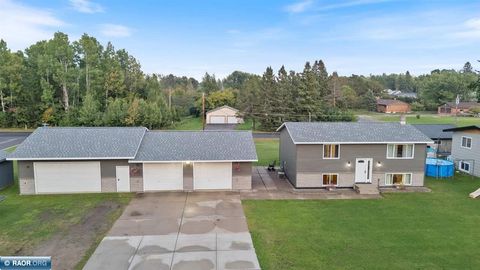 Photo of 808 Center Drive, Chisholm, MN 55719 (MLS # 149032)