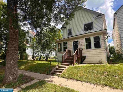 Photo of 612 Adams Ave, Eveleth, MN 55734 (MLS # 149616)