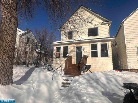 Photo of 612 Adams Ave, Eveleth, MN 55734 (MLS # 149616)
