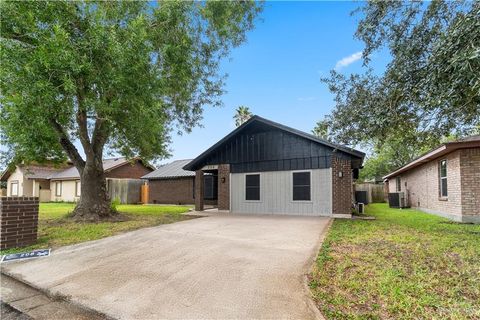 Photo of 206 E Dominion Drive, Harlingen, TX 78550 (MLS # 483764)