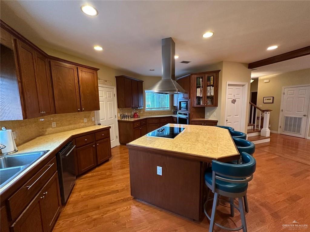 117 Palm Valley Circle, Harlingen, Texas image 9