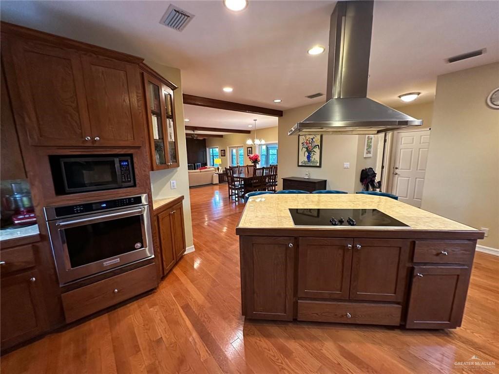 117 Palm Valley Circle, Harlingen, Texas image 7