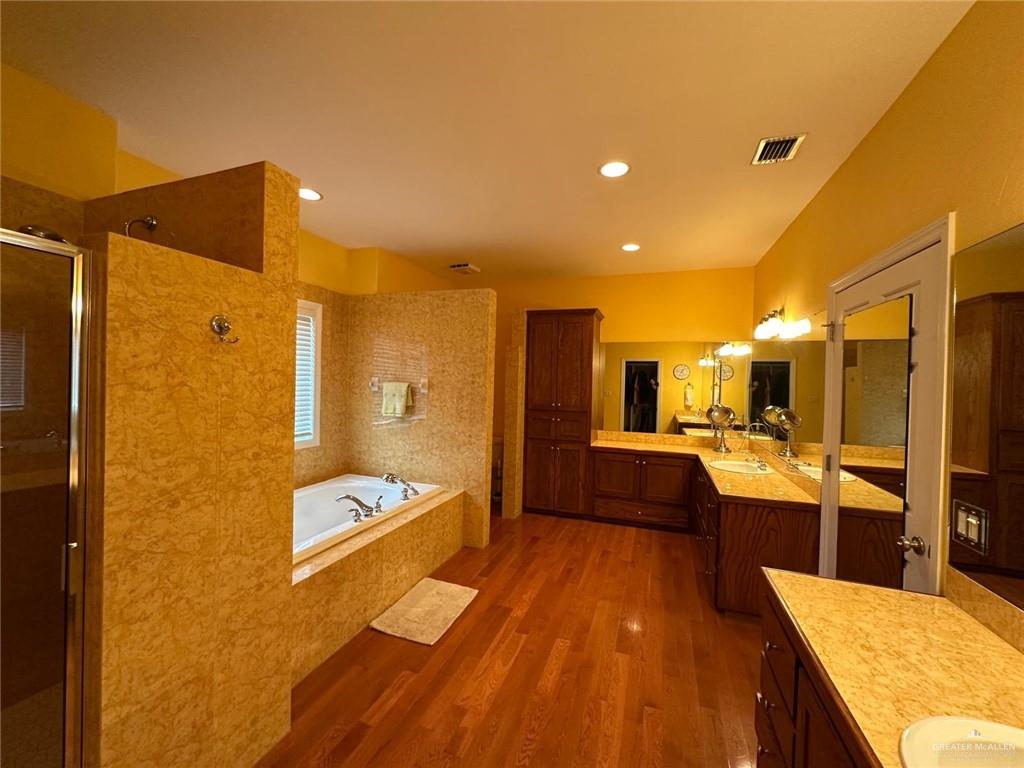 117 Palm Valley Circle, Harlingen, Texas image 21