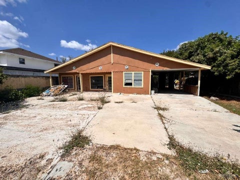 Homes For Sale - 324 San Vicente Drive<br/> Hidalgo County, Alamo, TX 78516