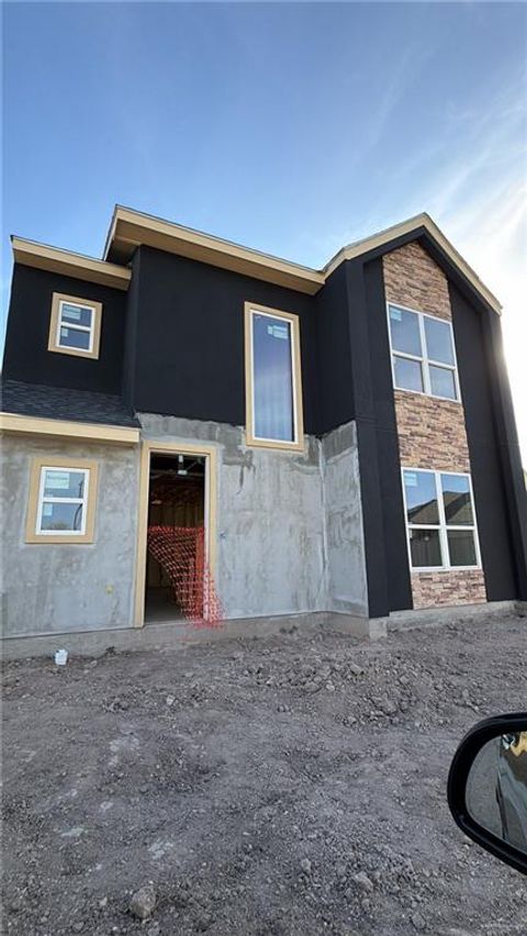 Photo of 715 W Seminole Avenue, Pharr, TX 78577 (MLS # 502239)