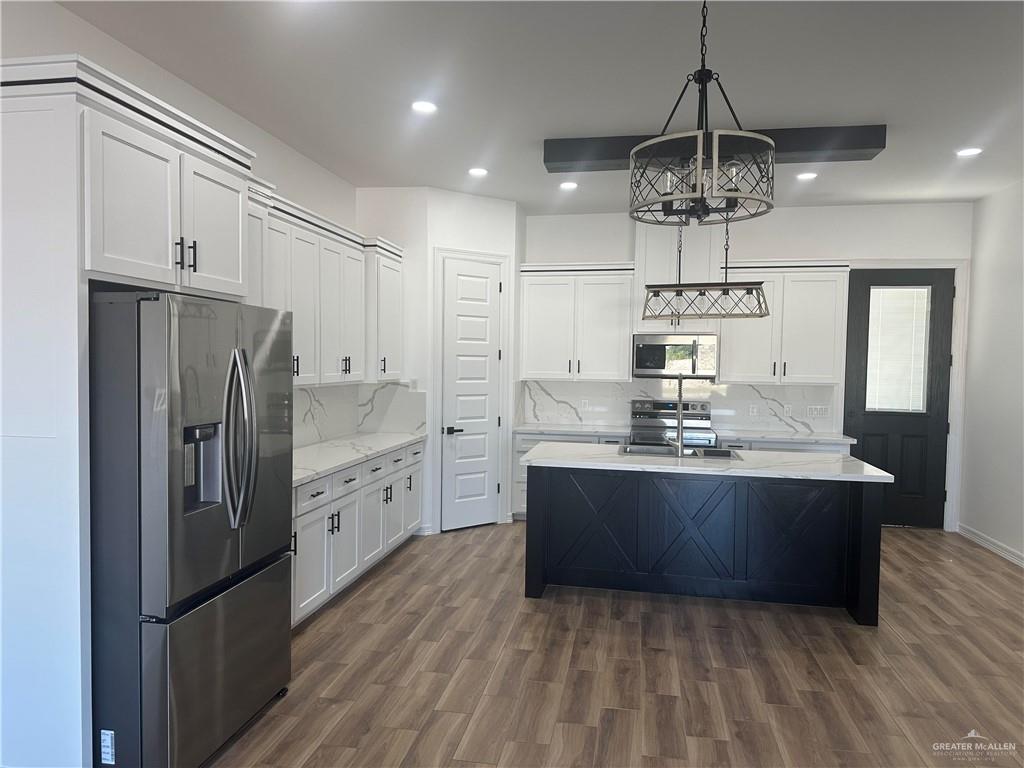 1740 Madison Street, Donna, Texas image 3