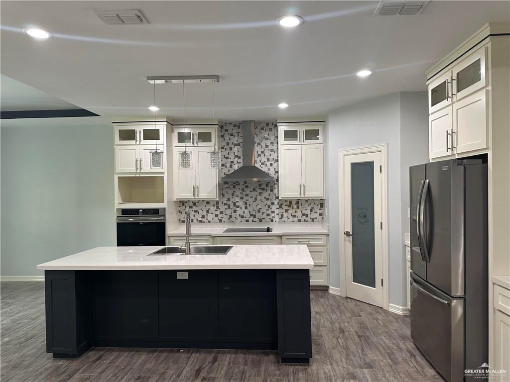 1740 Madison Street, Donna, Texas image 2