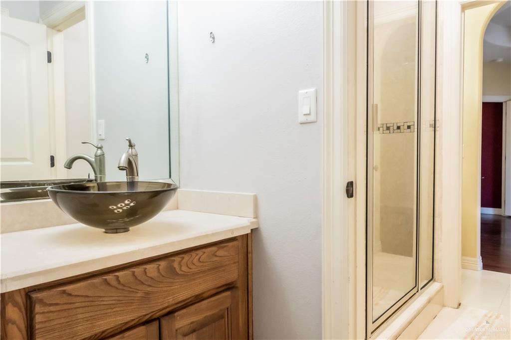 2410 E 21st Street, Mission, Texas image 10