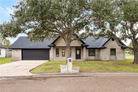 Photo of 3 Conquistador Street, Brownsville, TX 78520 (MLS # 490593)