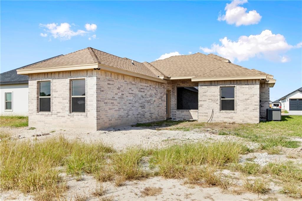 612 Moon Beam Street, Rio Grande City, Texas image 11