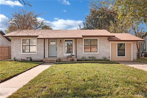 Homes For Sale - 1409 Redwood Avenue<br/> Hidalgo County, McAllen, TX 78501
