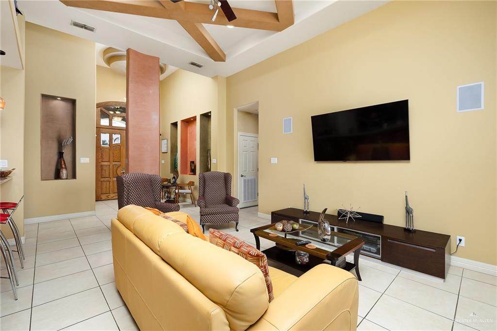 1400 W Park Drive, Pharr, Texas image 7