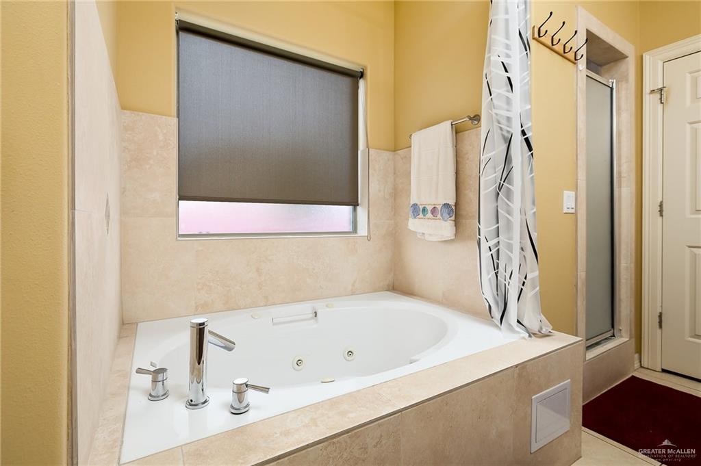 1400 W Park Drive, Pharr, Texas image 15