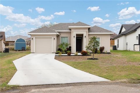 Homes For Sale - 732 N Kika De La Garza Boulevard<br/> La Joya, TX 78560