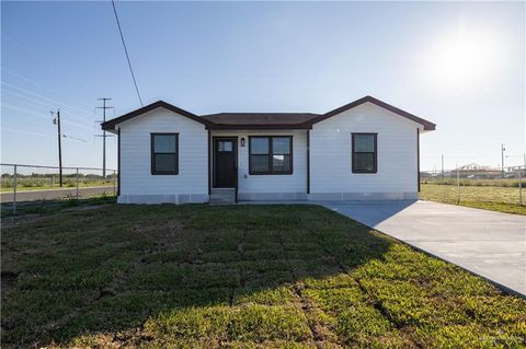 Photo of 203 Barcelona Drive, Donna, TX 78537 (MLS # 490870)