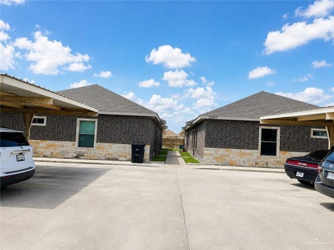 Condo For Rent - 2707 E Garfield Avenue #A<br/> Hidalgo County, Alton, TX 78573