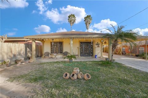 Homes For Sale - 309 Domingo Navarez Street<br/> Rio Grande City, TX 78582